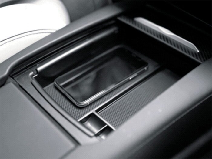 Model S&X_Middle Console Organizer + Wireless Charging Pad