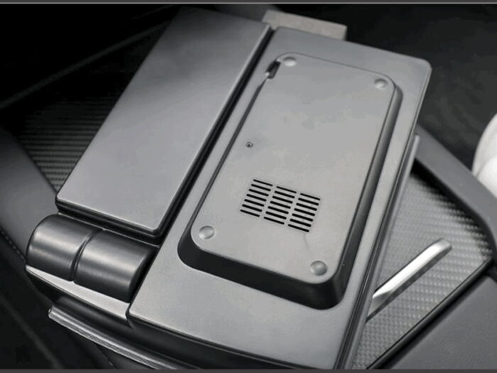 Model S&X_Middle Console Organizer + Wireless Charging Pad