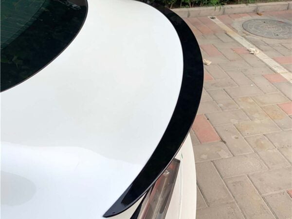 Model 3_Performance Tail Spoiler (ABS + coating)