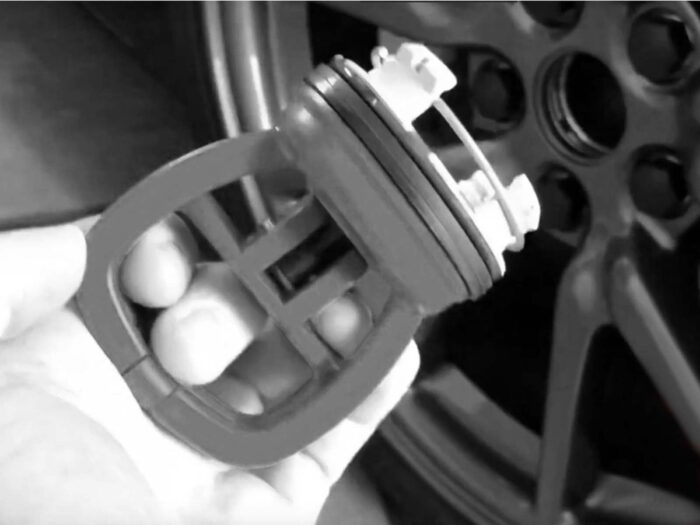 Model 3_Suction Cap for Center T-logo Removal