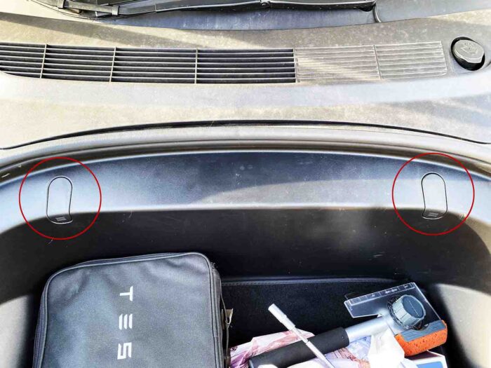 Model 3_Frunk Grocery Bag Hooks (2 pcs)