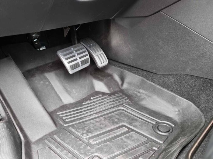 Renault Zoe: Metal Performance Pedal Set, Sportive pedal set