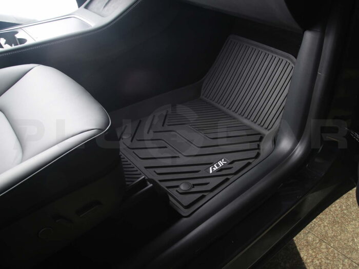 Tesla Model Y_All-weather Interior Floor Mat Set (3 pcs, Premium Recyclable Rubber)