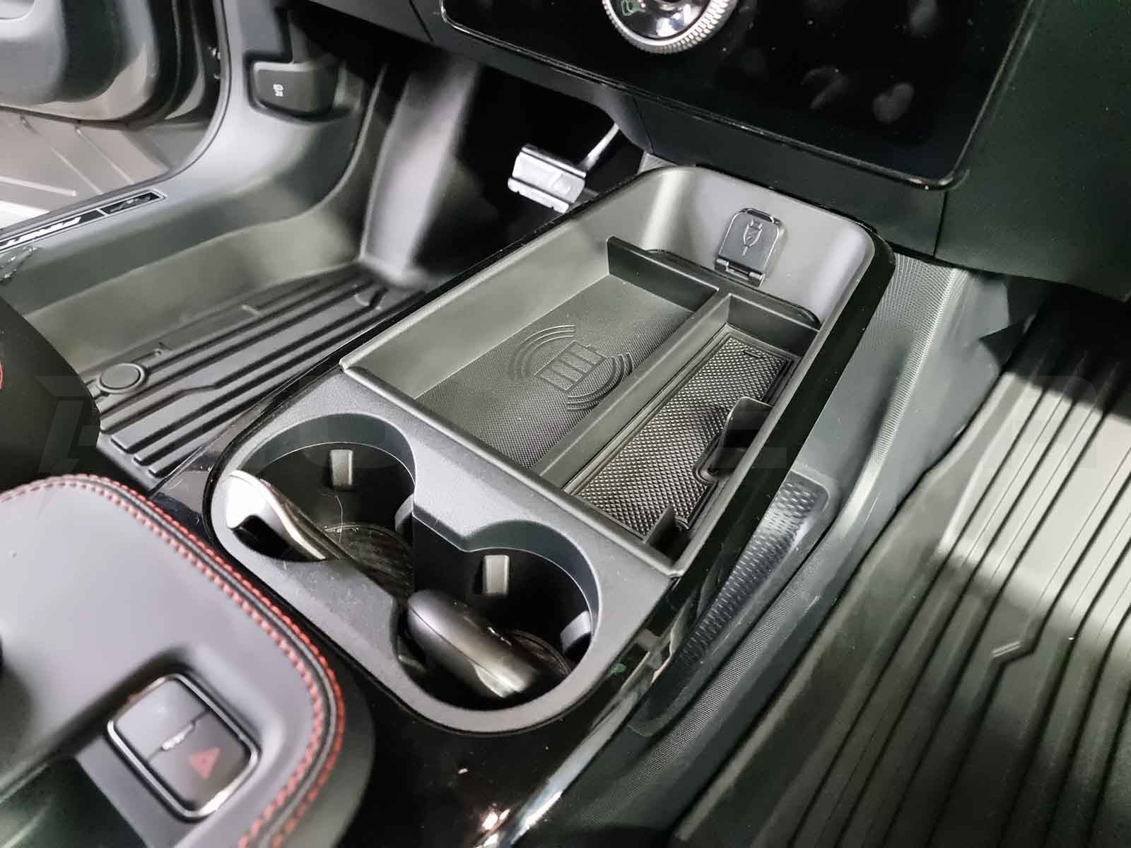 Ford Mustang Mach-E: Mittelkonsolen-Organizer, Mittelkonsolen-Stauraum- Organizer - Plugear