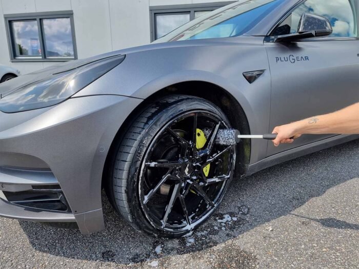 Universal: Car Wheel / Rim Cleaning Brush Set