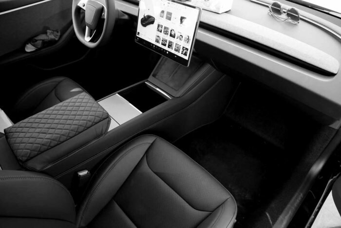 mh355_Tesla Model 3 (2024 Highland)_Anti-kick Protection Mat for Center Console