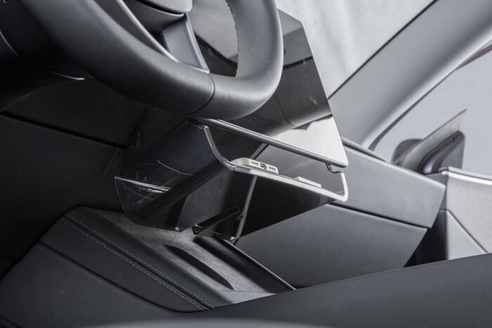 mh363_Tesla Model 3 (2024 Highland)_Behind Screen Organizer & Under Screen Storage Tray6