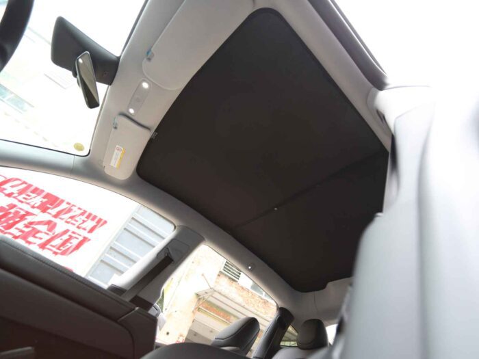 TJ382_Tesla-Model-Y-2025-Juniper-Glass-Roof-Sunshade